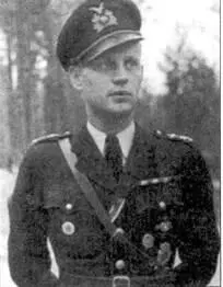 Командир 3LeLv24 1й лейтенант Ханс Винд снимок 31 июля 1943 г - фото 110