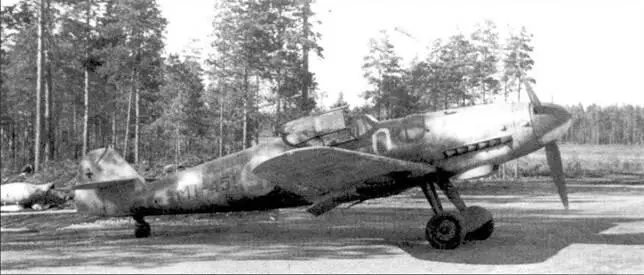 Истребитель Bf 109G6R6 бортовой код МТ451 аэродром Тайпалсаари июнь - фото 113