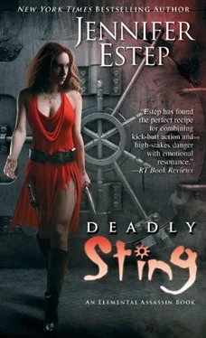 Jennifer Estep Deadly Sting обложка книги