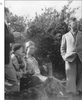 From left publisher Heinrich Maria LedigRowohlt Martha Dodd Mildred Harnack - фото 25