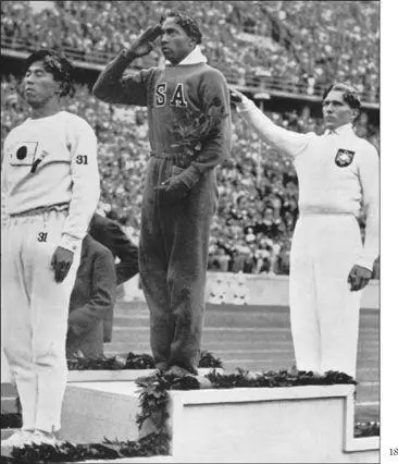 At the 1936 Olympics in Berlin track star Jesse Owens was the most popular - фото 31