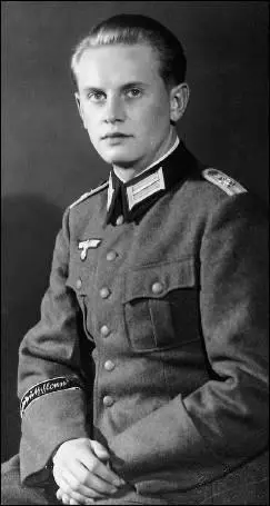 4 Erich Wittor in the uniform of a subaltern of the Grossdeutschland Division - фото 17