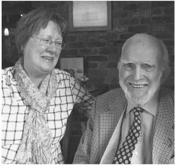 Dee with Charles Kidderminster May 2011 My friend Allan entered Brians name - фото 5