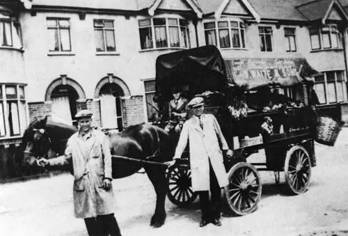 Charles aged nine on the delivery vehicle with his brothers Reginald and - фото 9