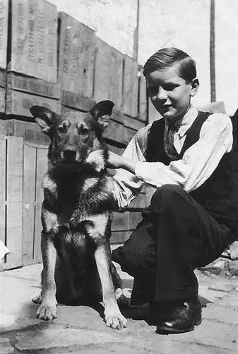 Charles aged twelve with Peter the dog Waite family at Regs wedding 1933 - фото 10