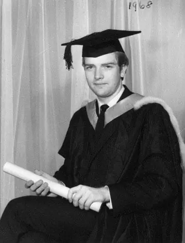 Brians graduation Liverpool University 1968 Brian with keyboard c1980 - фото 46