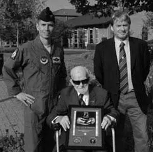 Colonel John T Quintas left 48th Fighter Wing commander with Charles and - фото 56