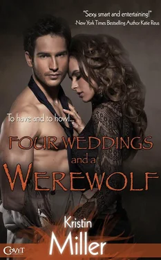 Kristin Miller Four Weddings and a Werewolf обложка книги