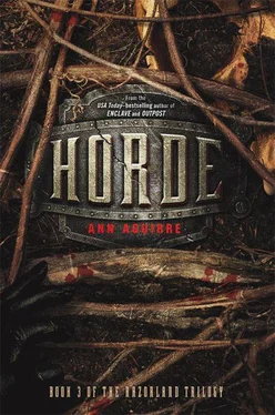 Ann Aguirre Horde обложка книги