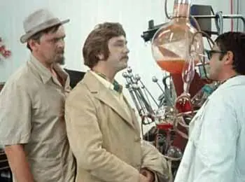 Шурик Может быть Вы хотите вернуться в комнату Шпака Я открою Вам стенку - фото 174