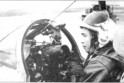 Майор Ван Куонг в период с 1966 по 1968 гг одержал в воздушных боях восемь - фото 35