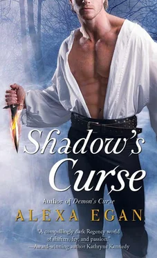 Alexa Egan Shadow's Curse обложка книги