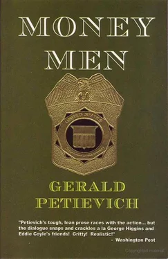 Gerald Petievich Money Men обложка книги
