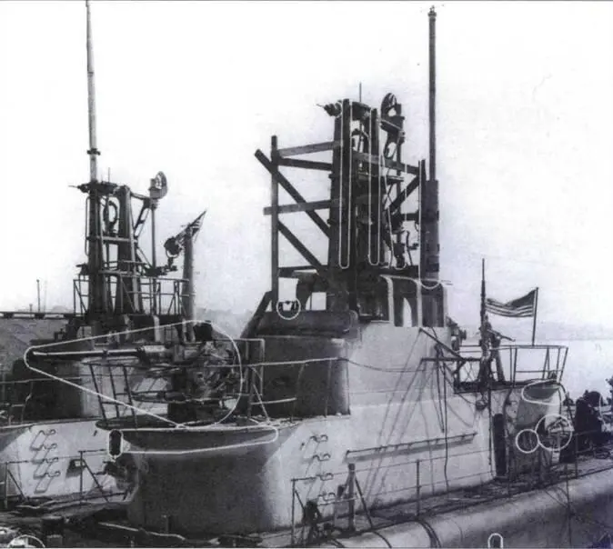 Ray SS 271 у верфей Mare Island 12 марта 1945 года На передней - фото 65