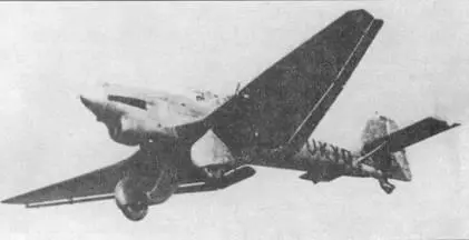 Ju 87 V3 DUKYQ в полете Эта машина как и предшествующая V2 уже имела - фото 12