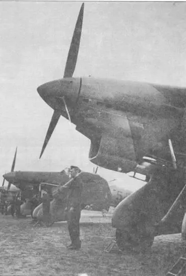 1 Носовая часть Ju 87 А1 одной из немецких эскадрилий Снимок досконально - фото 41