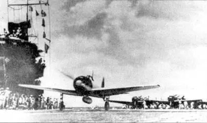 В кабине Зеро бортовой код АI102 лейтенаннт Сабуро Шиндо самолет взлетает - фото 23