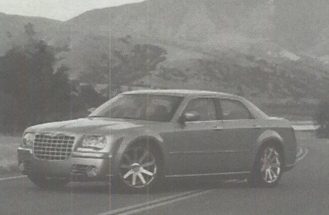 Здоровенный Крайслер 300C седан 2006 года который помог возродить мощь - фото 33