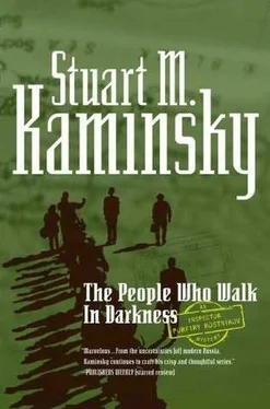 Stuart Kaminsky People Who Walk In Darkness обложка книги