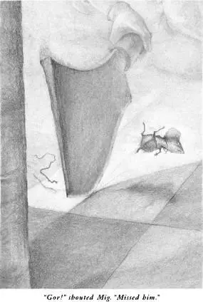 Despereaux felt a very intense pain in his hindquarters He leapt up and into - фото 53