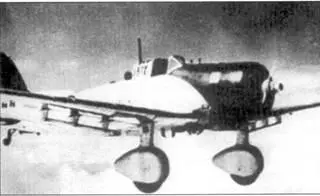 Три снимка первого серийного D3A1 во время испытаний Один изпервых Aichi D3A - фото 12