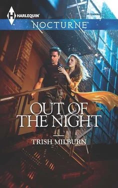 Trish Milburn Out of the Night обложка книги