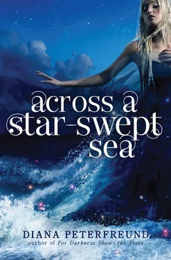 Diana Peterfreund Across a Star-Swept Sea обложка книги