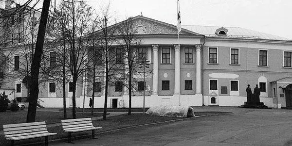 Усадьба Лопухиных В основе существующего здания лежит постройка возведенная - фото 64