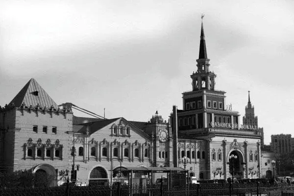 Казанский вокзал В 1910 году решили реконструировать старое здание увеличить - фото 74