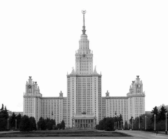 Здание Московского университетана Воробьевых гораходна из семи сестёр Всё - фото 85