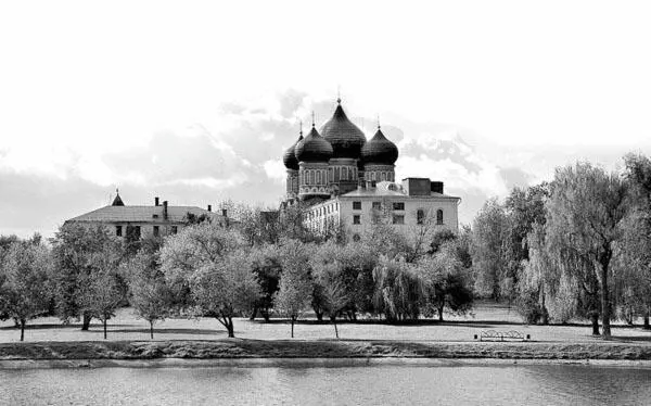 Измайлово Среди избранной тысячи был и Никита Романович ЗахарьинЮрьев брат - фото 99