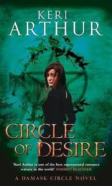 Keri Arthur Circle of Desire обложка книги