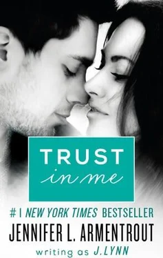 J. Lynn Trust in Me обложка книги