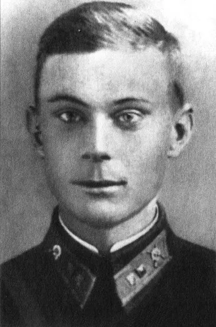 1942 год Я офицер Красной Армии Встреча с друзьямиветеранами через много - фото 8