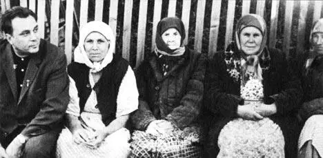 С жительницами донского хутора Пухляковский где шли съемки фильма Мы с - фото 32