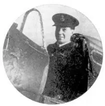 Флэгофицер Леонард Хэйнис из 19й эскадрильи к концу 1940 г на его счету - фото 43