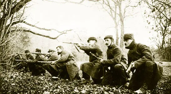 Французская пехота в засаде Военная открытка 1914 г Глава 3 Невеста в - фото 15