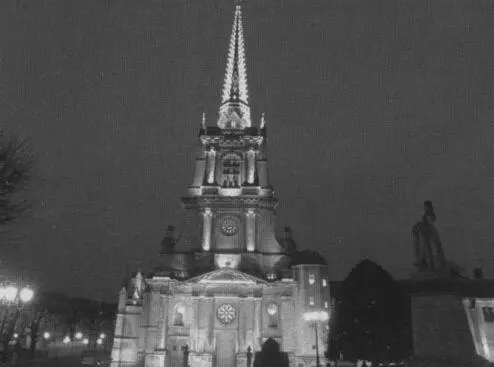 Собор в Люсоне где Ришелье начал свою духовную карьеру Людовик XIII в начале - фото 5