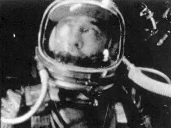 Первый американец в космосе Алан Шепард на борту Фридома7 май 1961 года - фото 51