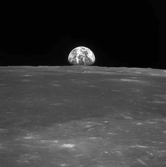 Фотография восхода Земли сделанная с Аполлона позволила поновому - фото 73