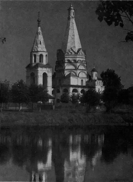 103 Село Красное Церковь Богоявления 1592 Вместе с тем рисунок наличников и - фото 104
