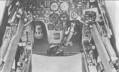 Кабины штурмовиков Hs129B2 поздних выпусков и Hs129B3 практически не - фото 73