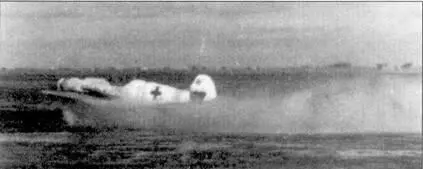 Снег стаял быстрее чем смыли белую зимнюю окраску с Bf 109 Истребитель идет - фото 70