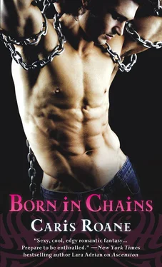 Caris Roane Born in Chains обложка книги