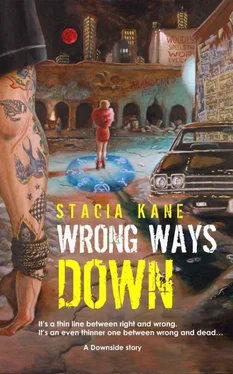 Stacia Kane Wrong Ways Down обложка книги