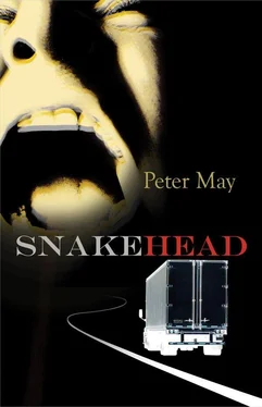 Peter May Snakehead обложка книги