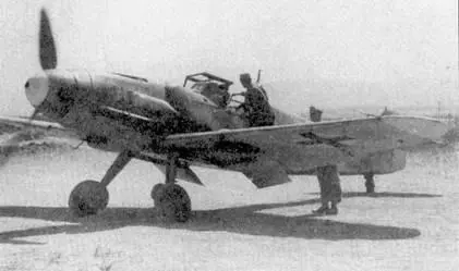Фотографии истребители Bf 109G1 из IIJG51сделана на сицилийском аэродроме - фото 140