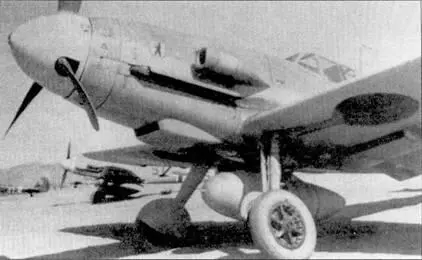 Bf 109F4Z из IIJG27 на аэродроме Саньет сентябрь 1942 г Под фюзеляжем - фото 50