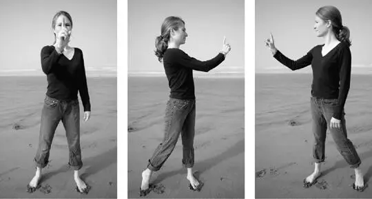 Figure 21 a Long swing front view keep your eye on your finger b Long - фото 9