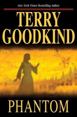 Terry Goodkind Phantom: Chainfire Trilogy Part 2 обложка книги